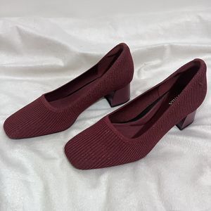 Women's Burgundy Knit Block Heel Pumps